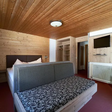 Gaestehaus Judith Guest house Solden