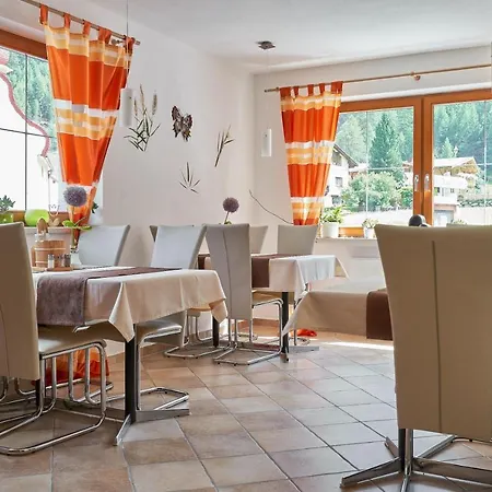 Gaestehaus Judith 2* זולדן