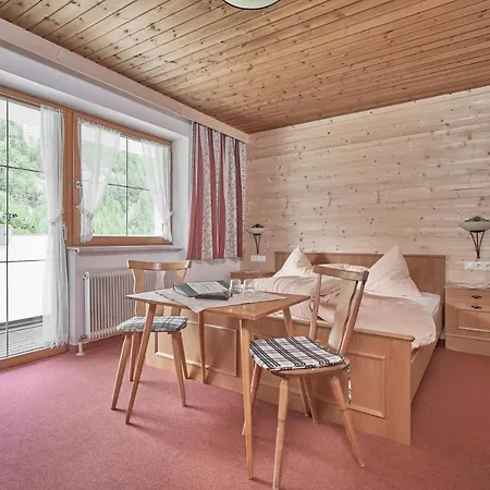 Pensionat Gaestehaus Judith Sölden
