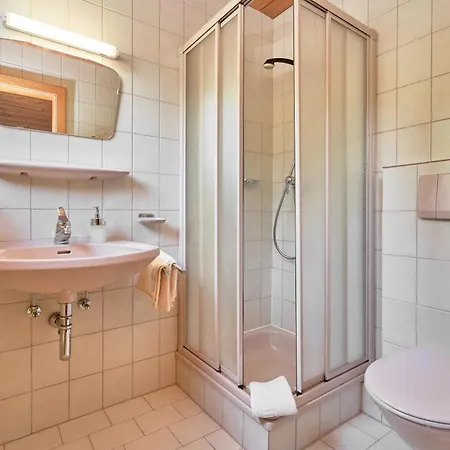 בית הארחה Gaestehaus Judith 2*
