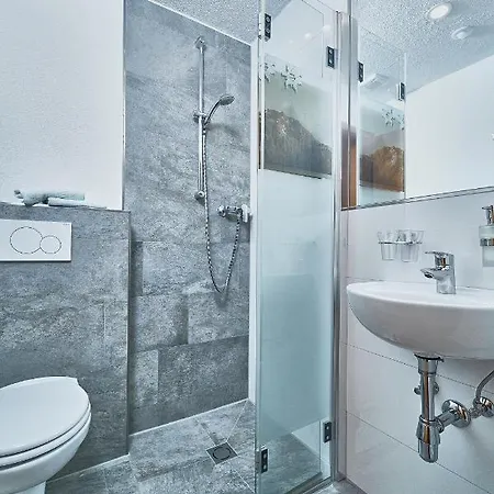 Gaestehaus Judith Guest house Solden